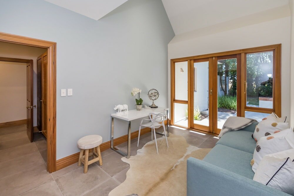 Фото Bond Estate Luxury Accommodation