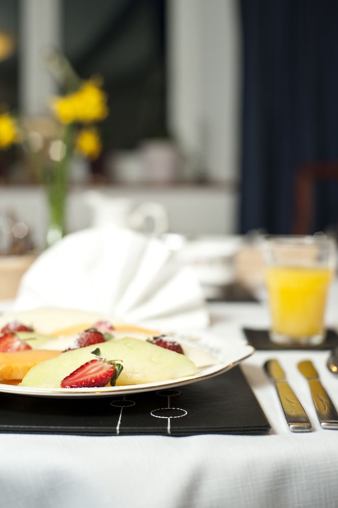 Фото Cadleigh Manor B&b