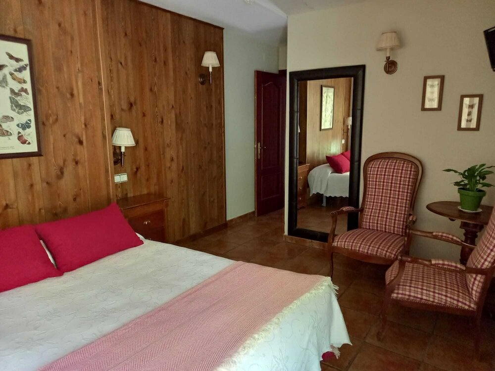 Фото Hostal La Fuen