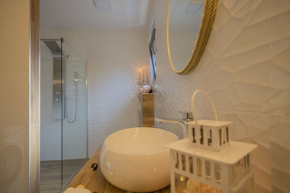 Фото Holiday House Luxury