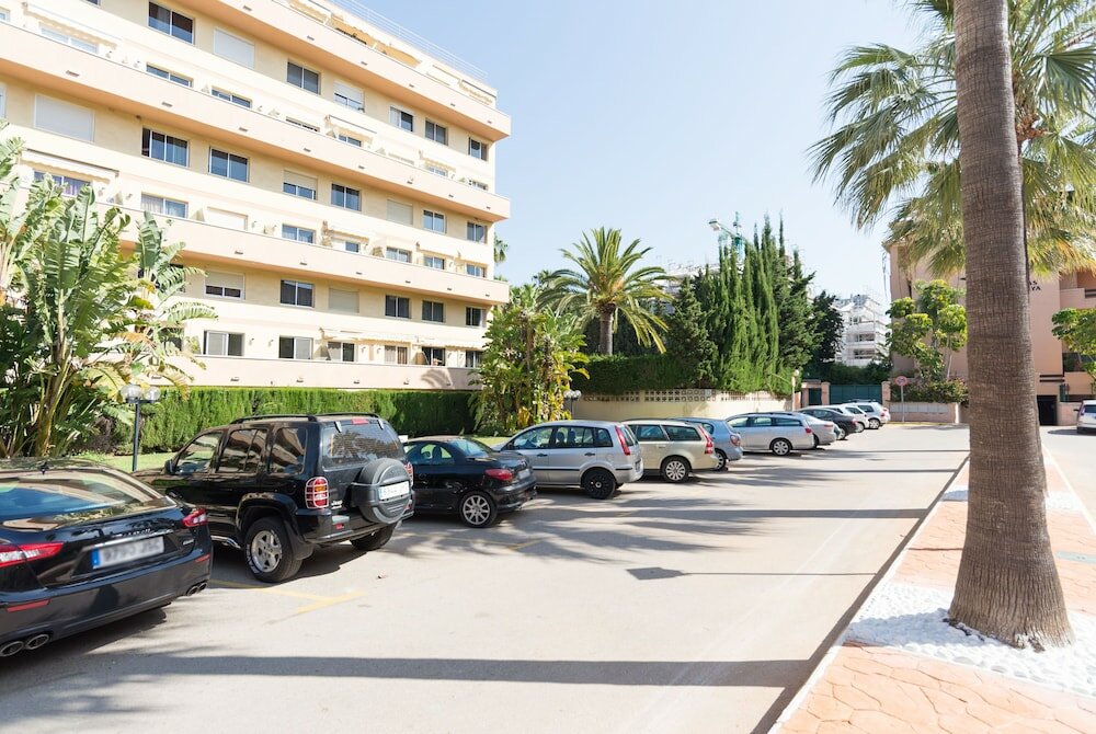 Фото Seaside Marbella Apartments