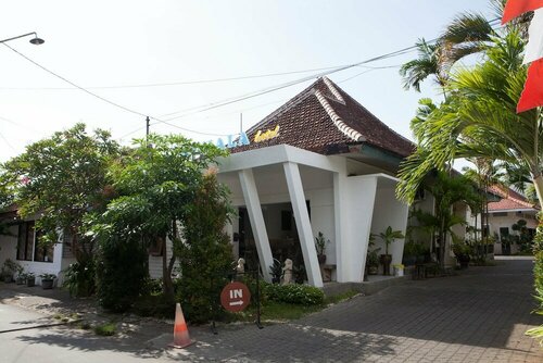 Гостиница RedDoorz Plus near Mall Roxy Banyuwangi