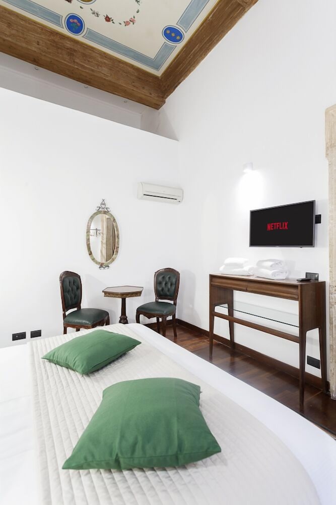 Фото Palazzo del Duca Luxury Guest House
