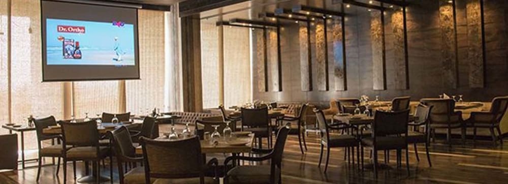 Фото Regenta Central Hotel & Convention Nagpur