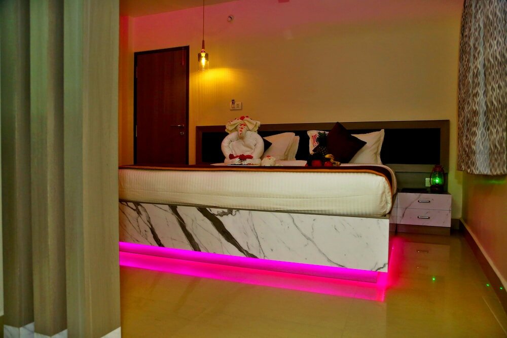 Фото Hotel Kek Grand Park