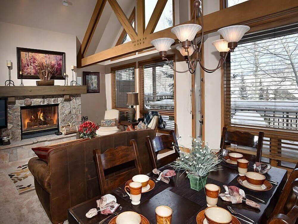 Фото Pines Townhome