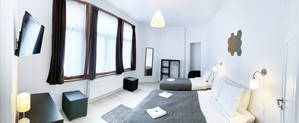 Фото The Hive Rooms