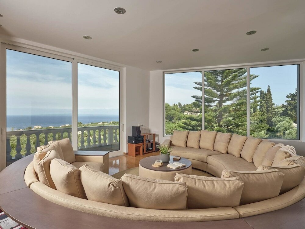 Фото Mont Bleu Luxury Villa