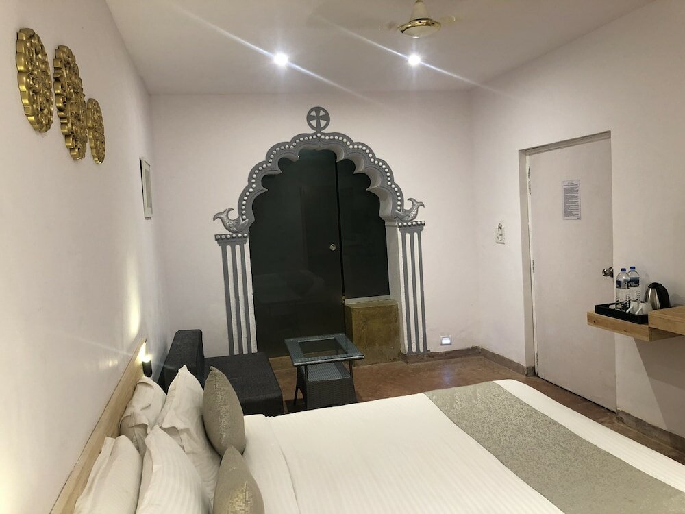 Фото Inn Morjim a Boutique Beach Hotel