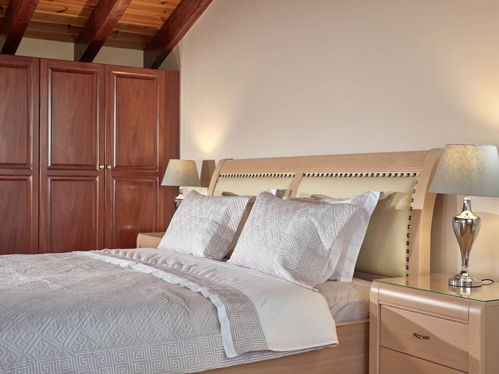 Фото Mont Bleu Luxury Villa