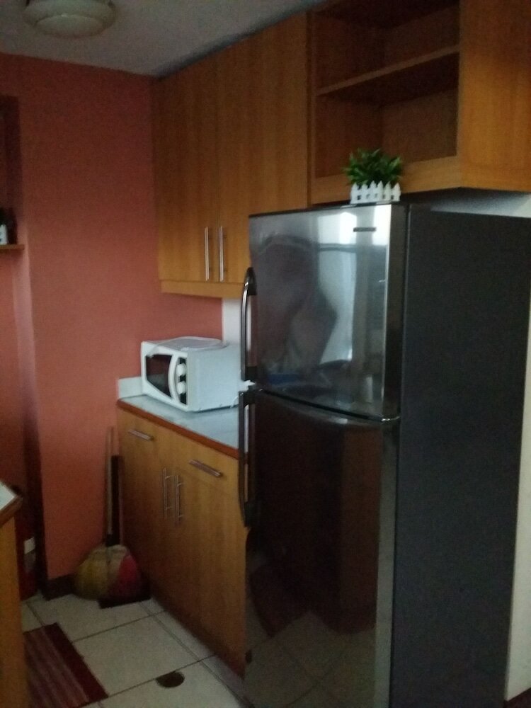 Фото Obaid's Condo in Winland Towers