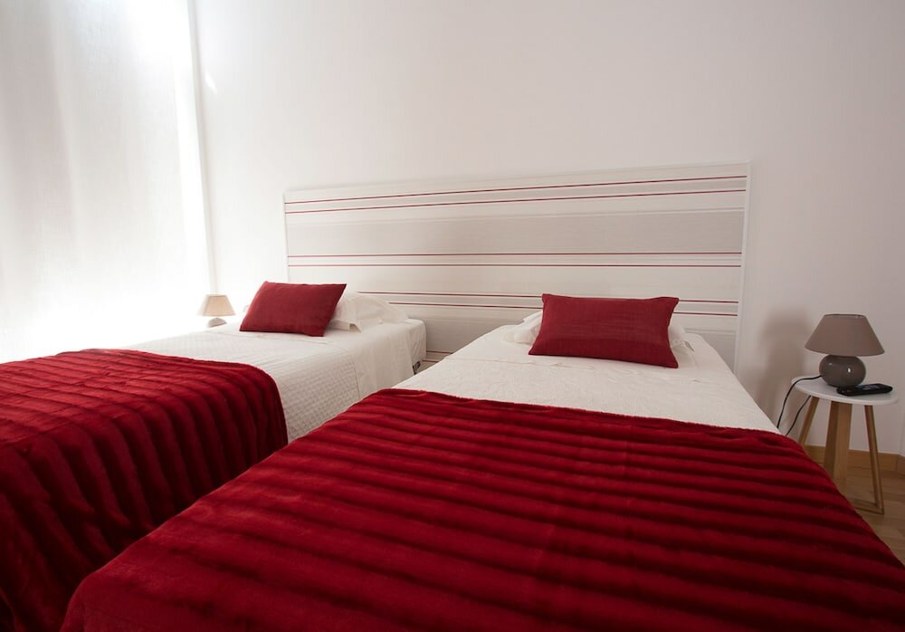 Фото Central Guest House