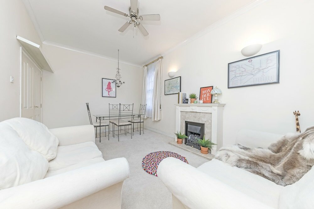 Фото Spacious Apartment in Trendy Islington