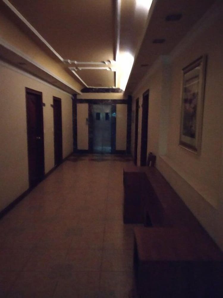 Фото The Royal Orchid Hotel