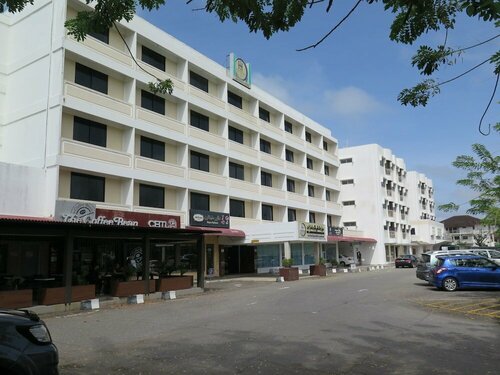 Гостиница Sea View Resort Hotel & Apartments в Куала-Белаите