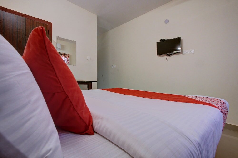 Фото Oyo 24301 Century Park