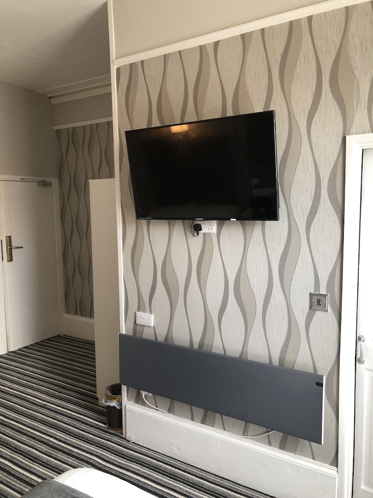 Фото The Lowenac Hotel