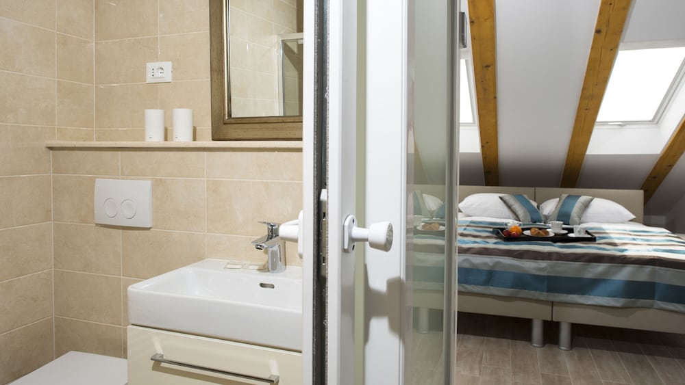 Фото Flowers Dubrovnik Luxury Apartments