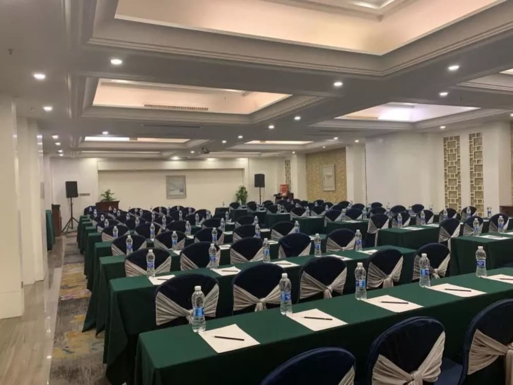 Фото Hangzhou Braim Canal Hotel