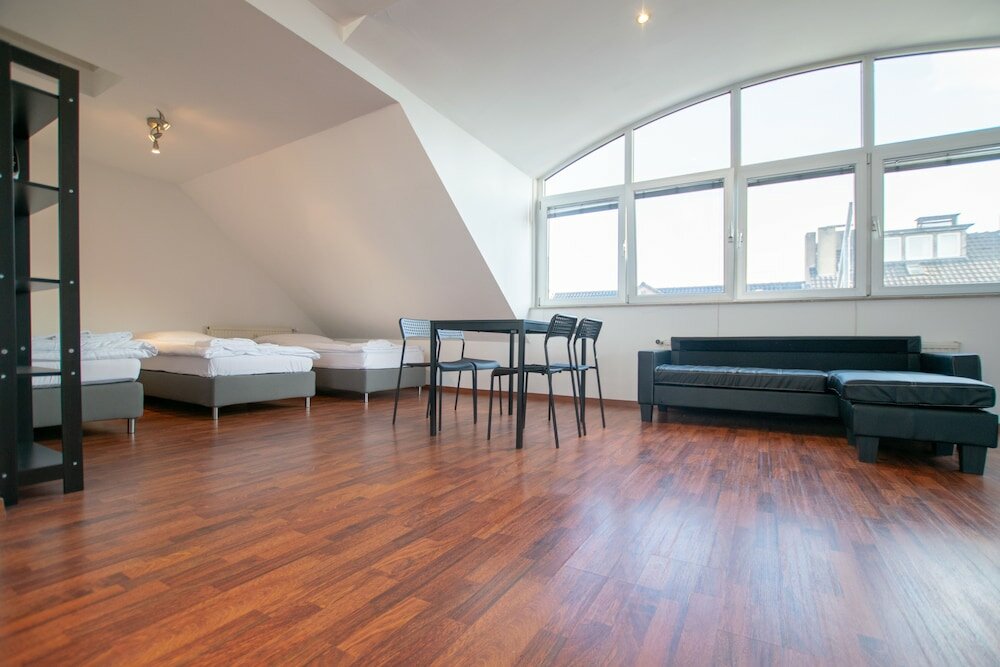 Фото Sunny Penthouse in City Center