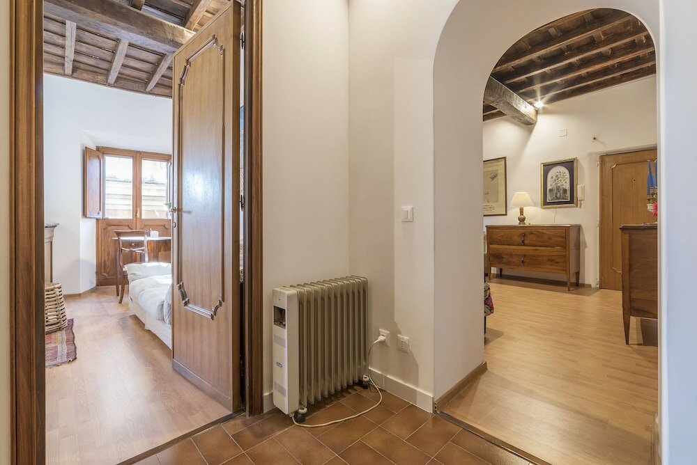Фото Montecitorio & Pantheon Stylish Flat