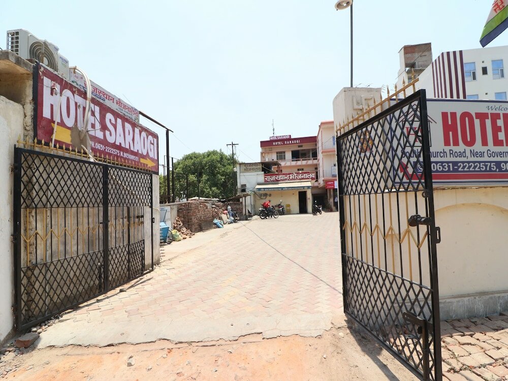 Фото Hotel Saraogi