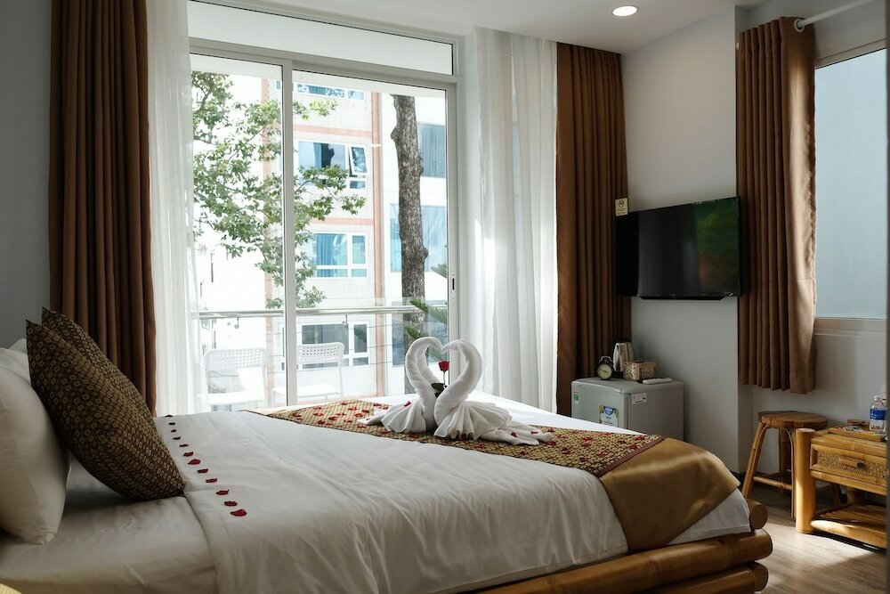 Фото The Umi Hotel