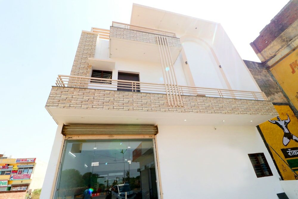 Фото Oyo 41965 Hotel New Bury