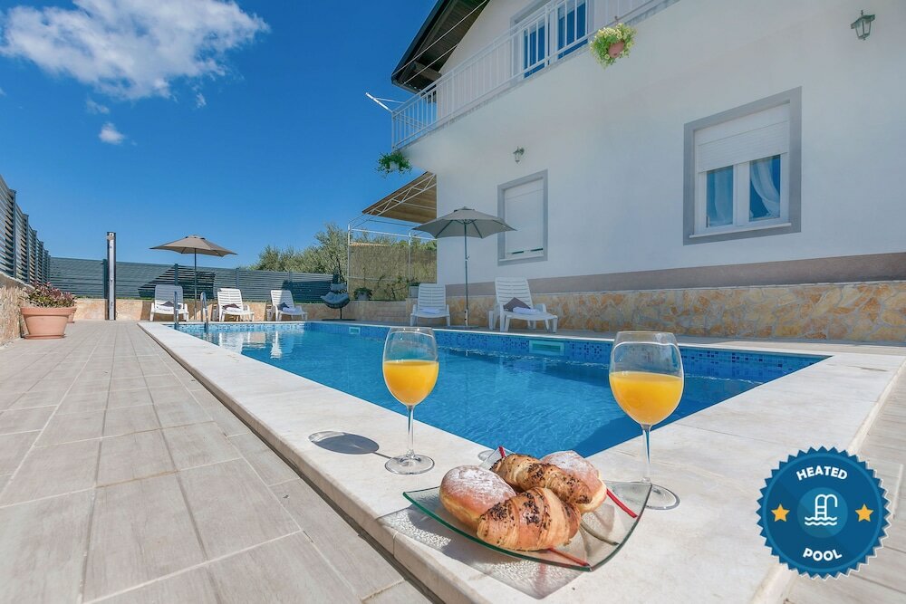 Фото House Boris