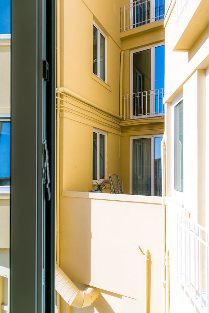 Фото Liiiving in Porto Light Spacious Apartment