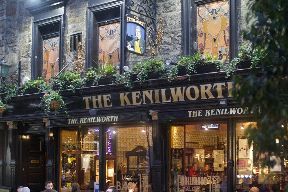 Фото Perfect Location - Stylish 2bd Rose St Apartment