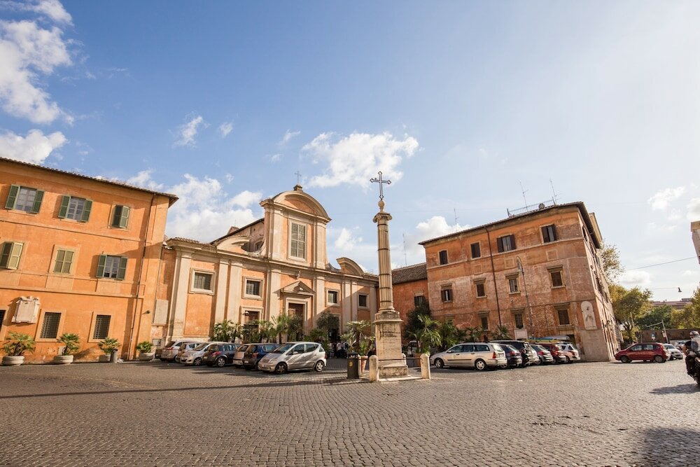 Фото отеля 1