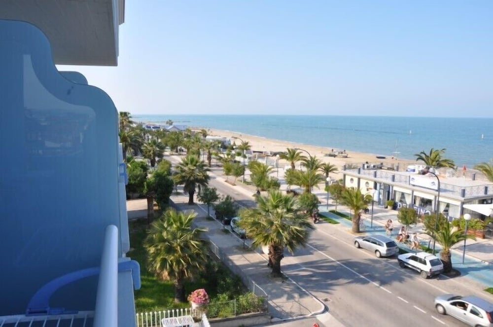 Фото Hotel Caraibi