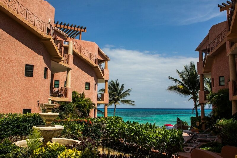 Гостиница Luna Encantada by Your Best Getaway в Плая-дель-Кармен