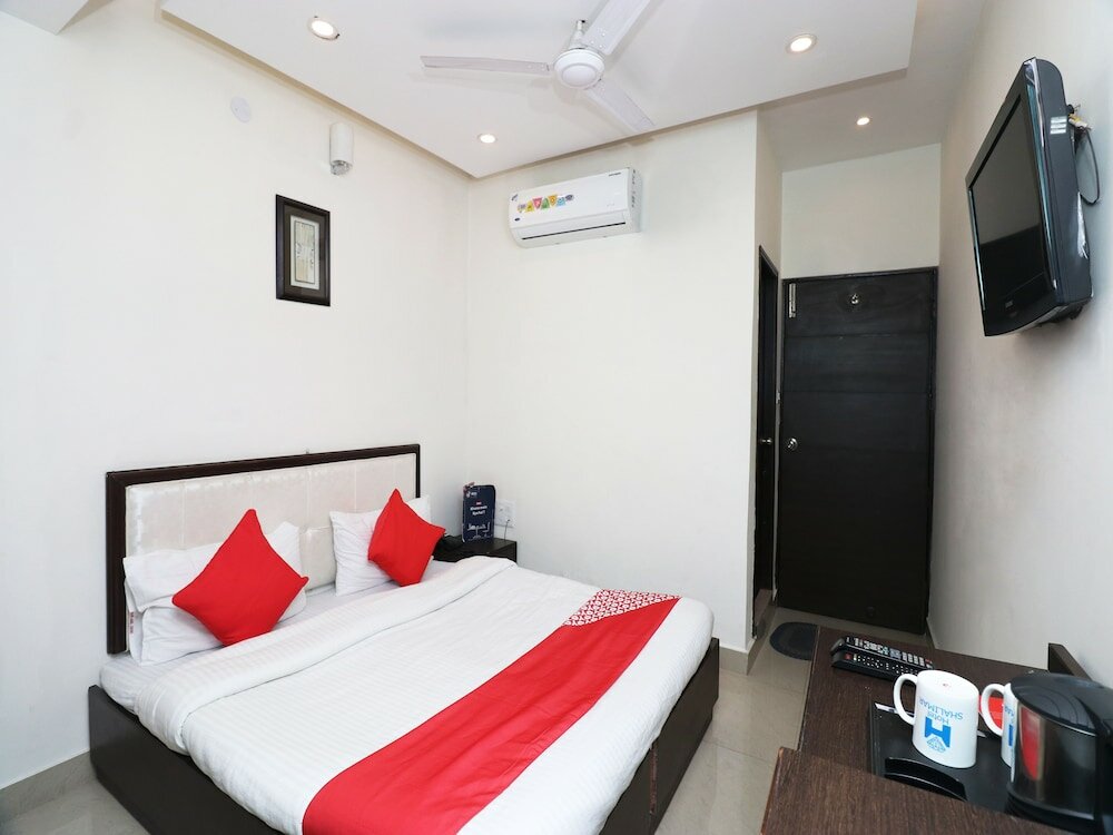 Фото Oyo 27921 Hotel Shalimar