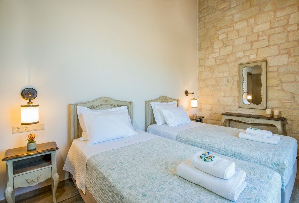 Фото Villa Sirocos, Private eco pool, near the beach