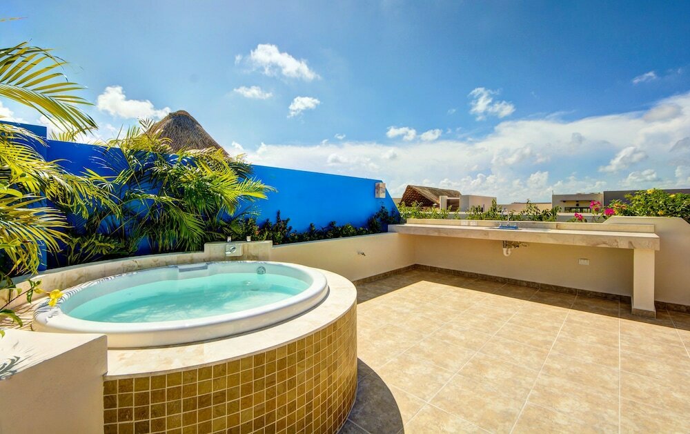 Фото Rebecca 2 bedrooms sleeps 5