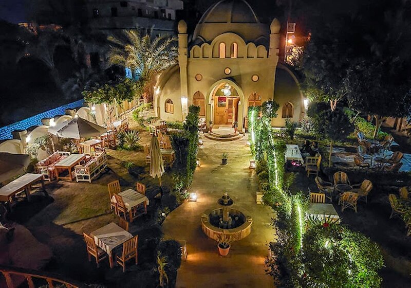Гостиница Embrace Hotel в Луксоре