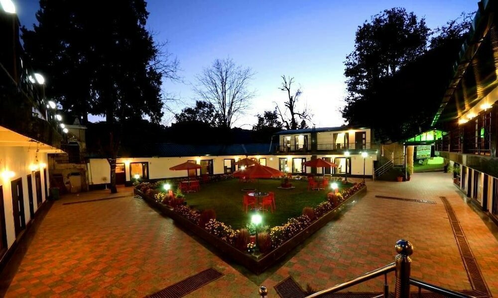 Фото Relax Inn Resort