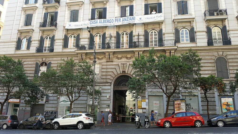 Hotel Napolinn B&b, Naples, photo