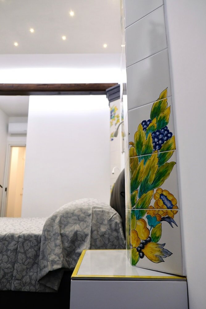 Фото The Boutique Napoli Suite
