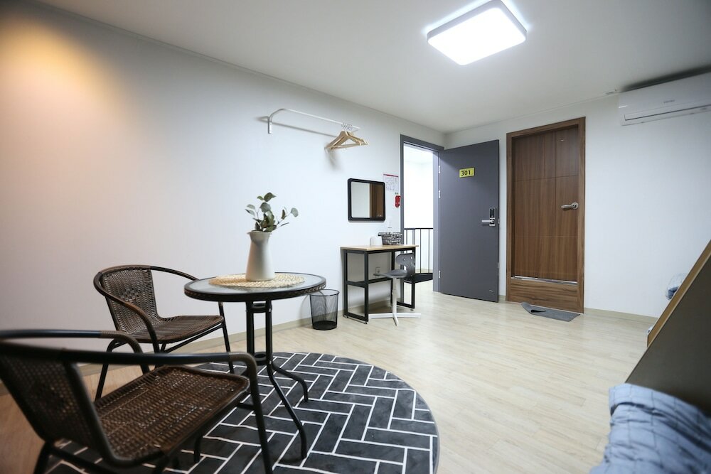 Фото Little Star Guesthouse