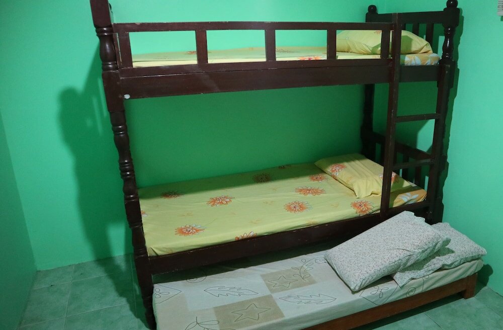 Фото Hundred Isles' Room Rentals and Transient House