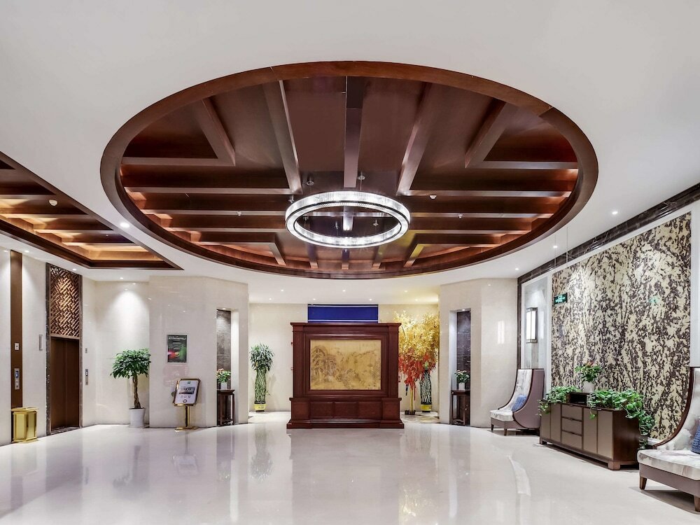 Фото Ibis Styles Nanjing Qilin Gate Hotel