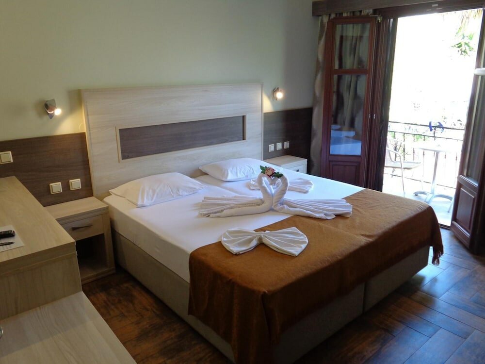 Фото Niki Studios Sea-Front