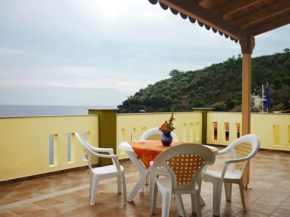 Фото Nereides Apartments