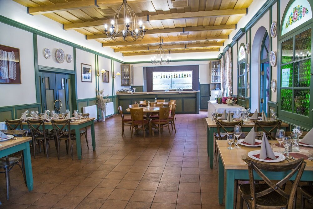 Фото Hotel Galant Lednice