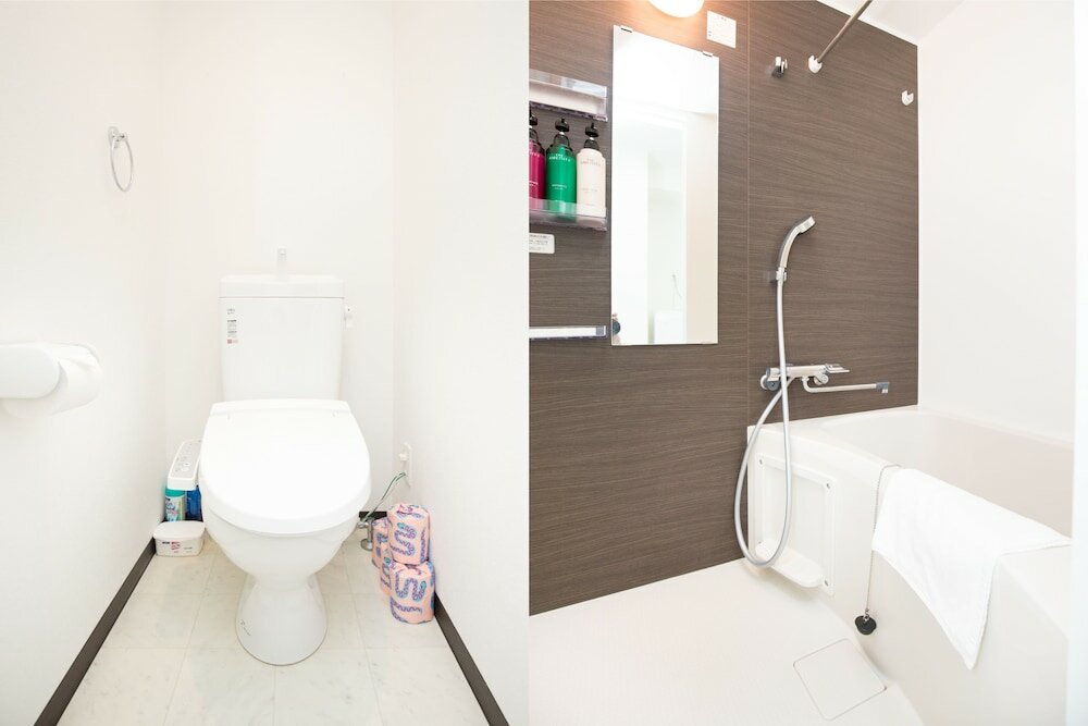 Фото Uro apt Tsuruhashi station