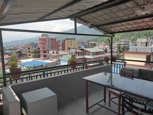 Гостиница Harry Guest House & Restaurant в Покхаре