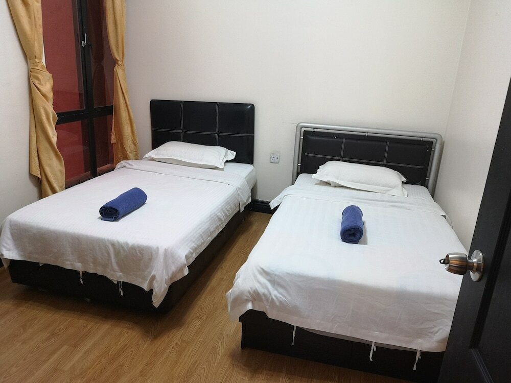 Фото Ideal Holiday Apartment Marina Court